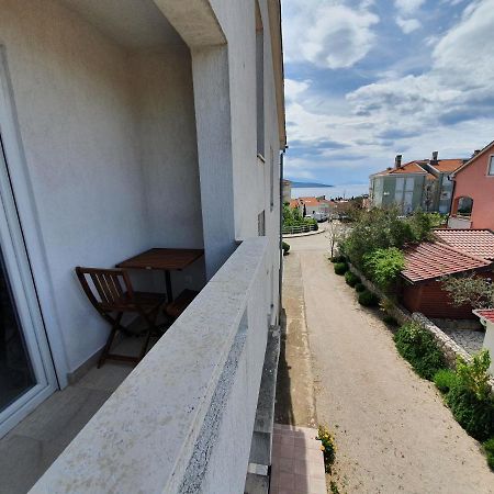 Apartmani Bozic-Tokic Krk Town Exterior photo